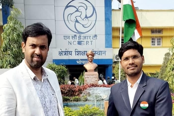 भोपाल के RIE के डॉ. रजत और मनीष की ‘आठ पहर’ डिजिटल क्लॉक को डिजाइन पेटेंट