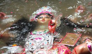 Photo of Durga Pooja: पाँच दिनों बाद माँ की बिदाई व विसर्जन।