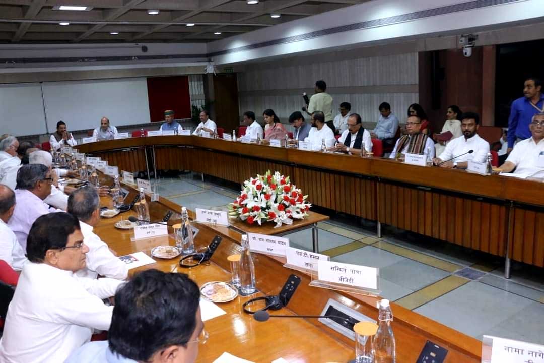Photo of Monsoon Session 2023: सर्वदलीय बैठक हुई ताकि सदन सुचारू रूप से चल सके