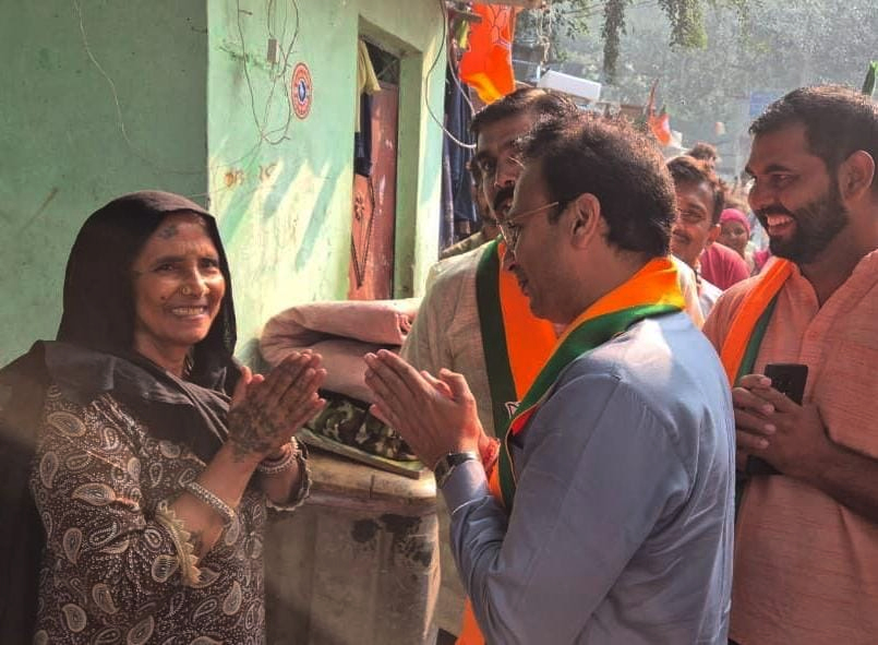 MCD By-Election: बीजेपी ने शुरू किया जनसंपर्क अभियान, विष्णु मित्तल ने झुग्गी बस्तियों में किया दौरा