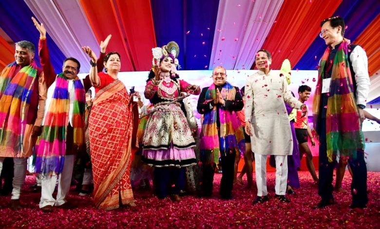 कूटनीति से लोकतंत्र तक: दिल्ली विधानसभा में ‘होली मिलन’ में 30+ देशों के राजनयिकों की उपस्थिति कूटनीति से लोकतंत्र तक: दिल्ली विधानसभा में ‘होली मिलन’ में 30+ देशों के राजनयिकों की उपस्थिति