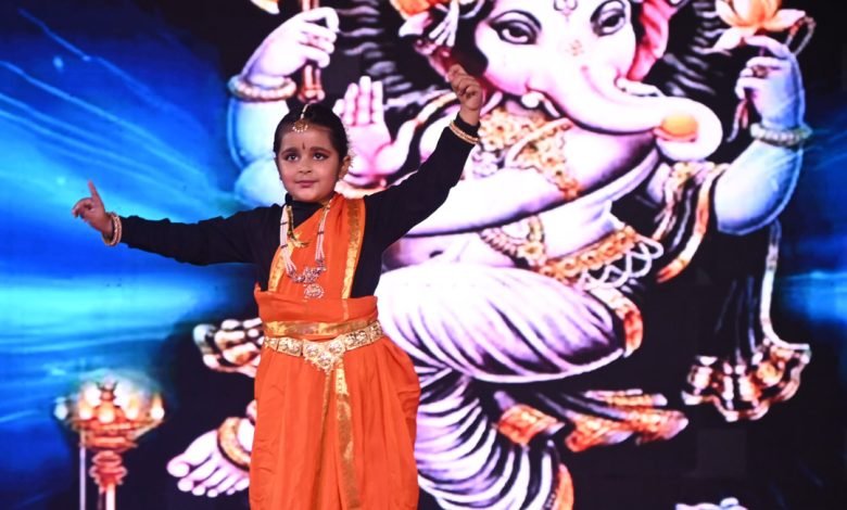 Bhopal Fair 2026: भोपाल में सांस्कृतिक संध्या का जादू, कला और संगीत से सजी शाम Bhopal Fair 2026: भोपाल में सांस्कृतिक संध्या का जादू, कला और संगीत से सजी शाम