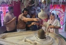 Sawan 2026: गुरु पूर्णिमा और श्रावण मास के प्रथम दिन झंडेवाला देवी मंदिर में उमड़ी आस्था
