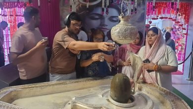 Sawan 2026: गुरु पूर्णिमा और श्रावण मास के प्रथम दिन झंडेवाला देवी मंदिर में उमड़ी आस्था