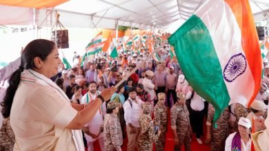 कनॉट प्लेस में गूंजा देशभक्ति का संदेश, CM रेखा गुप्ता ने दिखाई ‘तिरंगा यात्रा’ को हरी झंडी
