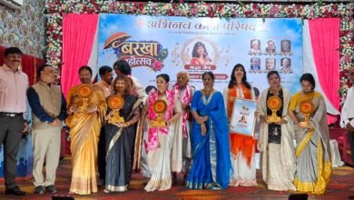 बरखा महोत्सव में गूंजे गजलों के सुर, श्रद्धा जैन की प्रस्तुति ने जीता कला प्रेमियों का दिल