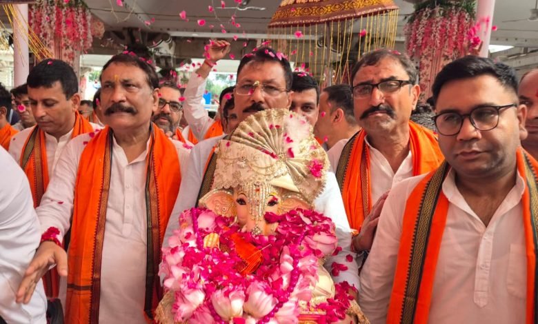 Ganesh Utsav 2026: गणेश चतुर्थी के ऐतिहासिक महत्व के बीच झण्डेवाला देवी मंदिर में गणेश उत्सव का भव्य शुभारंभ