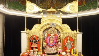 झंडेवाला देवी मंदिर में मां कालरात्रि की पूजा-अर्चना, प्रतिदिन एक लाख श्रद्धालु कर रहे दर्शन