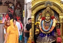 झण्डेवाला देवी मंदिर में मां कालरात्रि की विशेष पूजा-अर्चना, दर्शन के लिए उमड़े श्रद्धालु