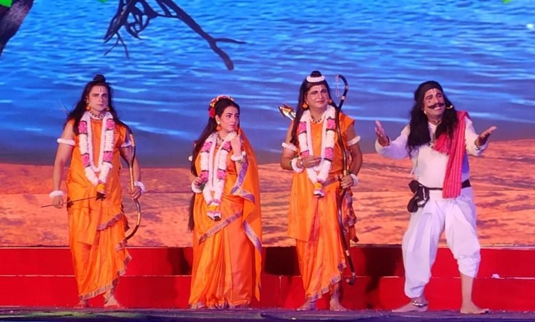 Ramlila 2026: अशोक विहार रामलीला में राम वनवास का मार्मिक मंचन, भाव-विभोर हुए दर्शक